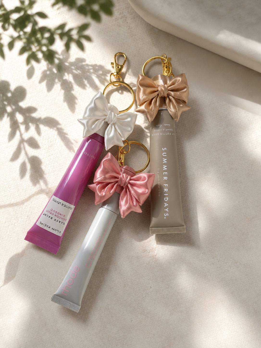Keychain bow cap